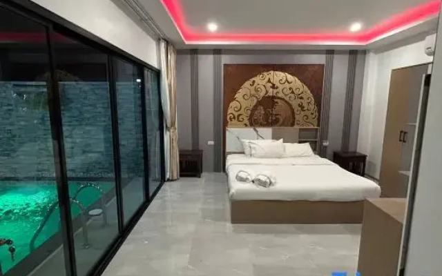 Luxury 4BR Private Pool Villa + Sunset Rooftop