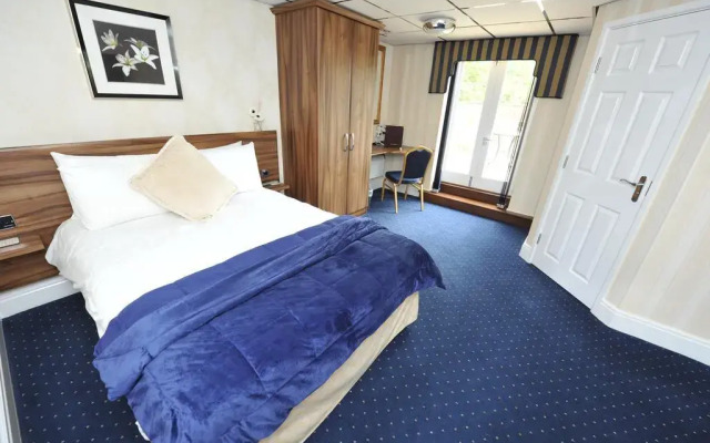 Kings Croft Hotel