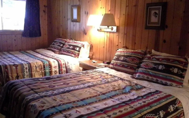 Elkhorn Lodge