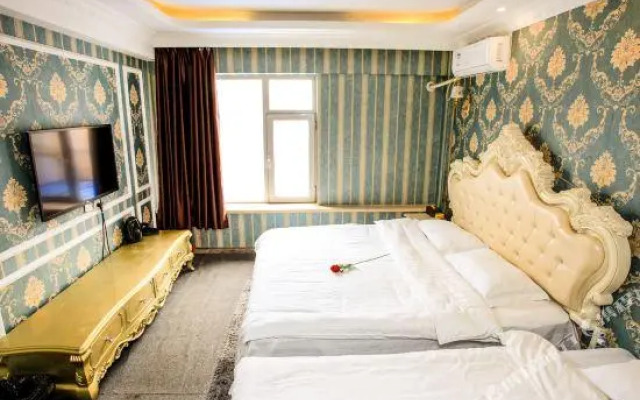 Dalian Yifan Theme Hotel