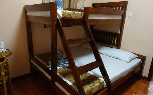Corazon Tourist Inn