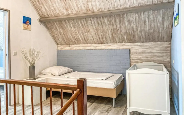 Awesome Home in Bruinisse With Wifi and 4 Bedrooms
