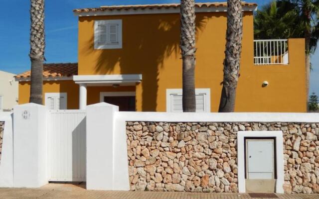 Отель Villas La Luna Испания, Сьюдадела - отзывы, цены и фото номеров - забронировать отель Villas La Luna онлайн вид на фасад