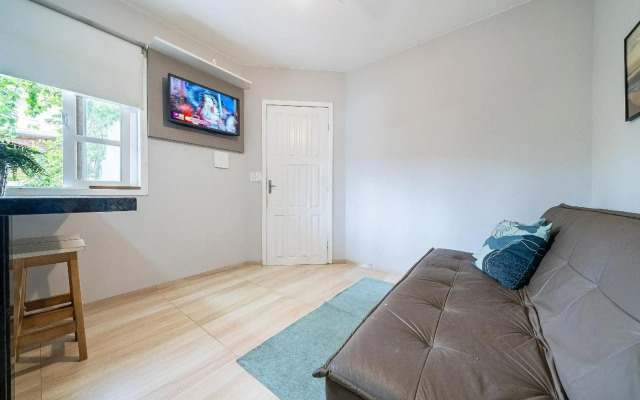 026 - Lindo Residencial com Piscina e Jacuzzi em Bombas