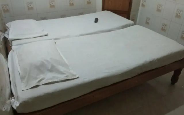 Iroomz Sai Relax Resiodency