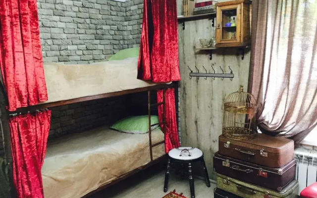 Хостел Alma Cinema