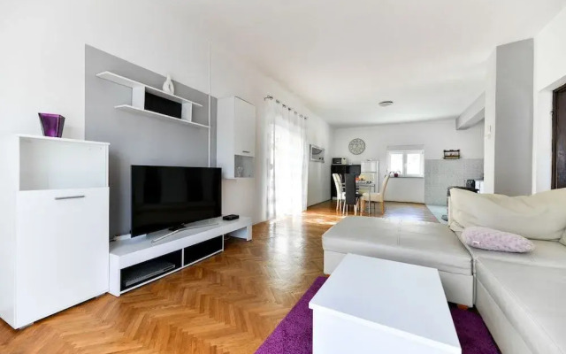 Villa Medun- private pool, bbq, parking, airconditioning