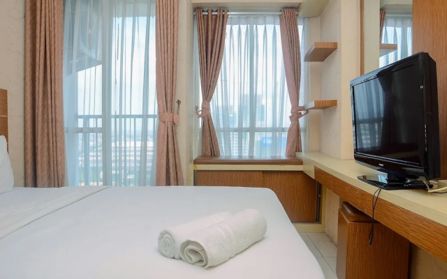 Comfort and Modern Studio Tifolia Apartment