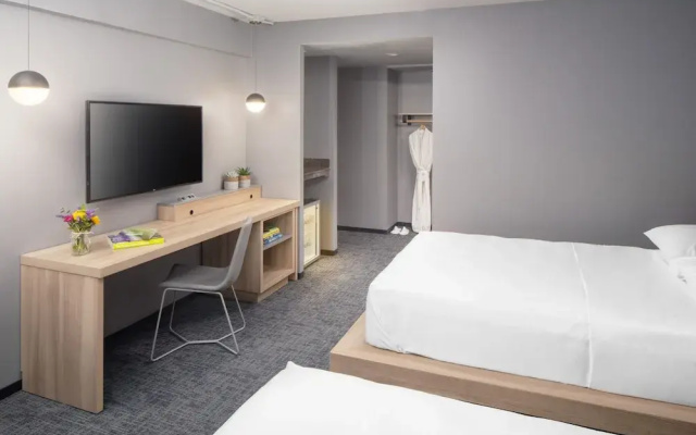 Henn na Hotel New York