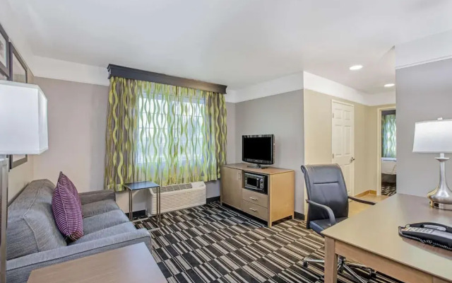 La Quinta Inn Suites Modesto Salida