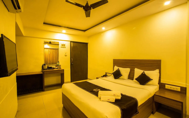 Hotel Ace Residency