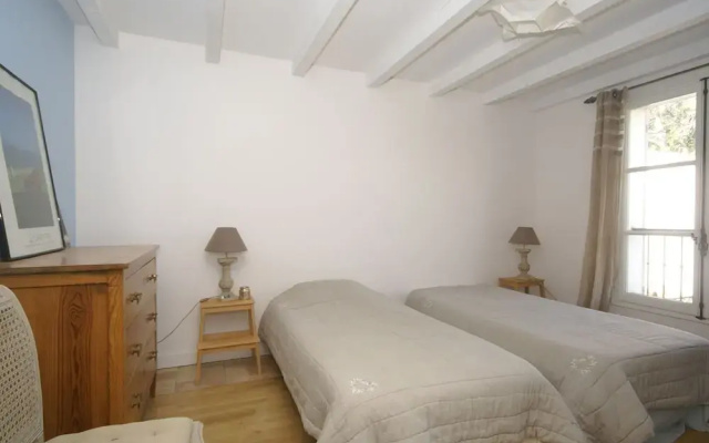 Atmospheric Villa in Pottery Town Salernes , Near Many Lovely Villages