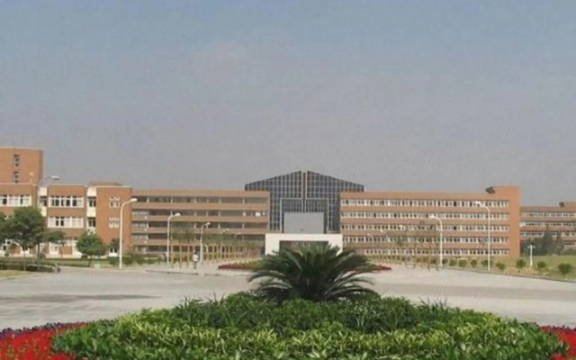 Nanyuan E-Family  Hotel