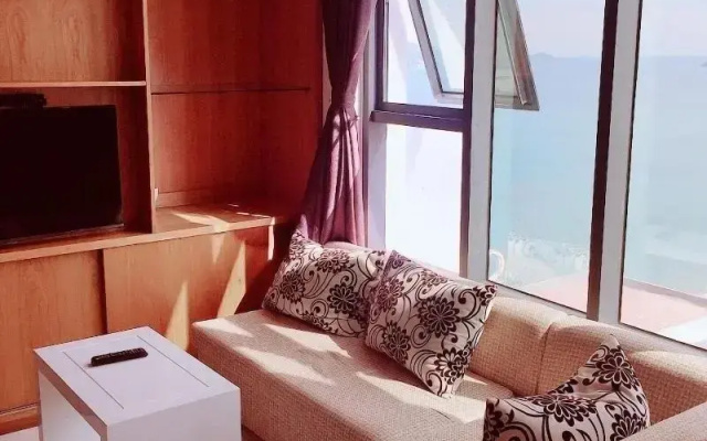 Ideal Time Apartment