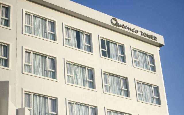 Queenco Hotel & Casino вид на фасад