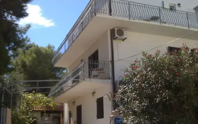 Fishermans Apartments