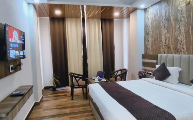 Lotus Infinity Hotel Haridwar by Akshay