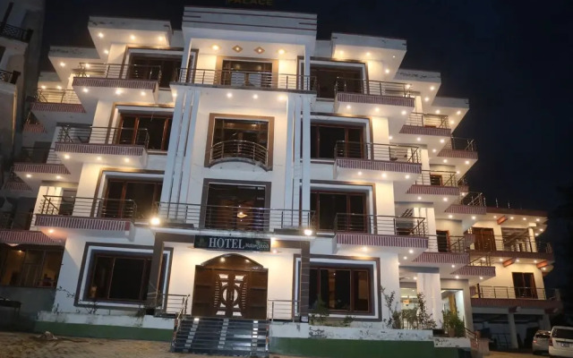 Hotel Malam Jabba Palace