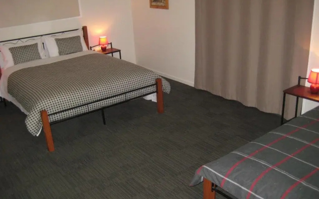 Riverdell Park Accommodation Bed & Breakfast