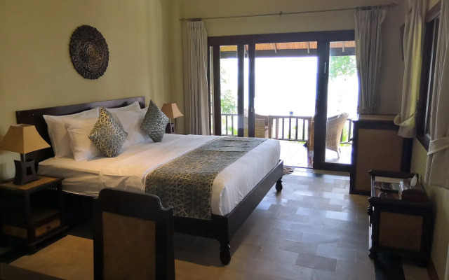 Beyond The Blue Horizon Villa Resort