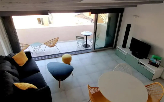 Charmant appartement terrasse sur les toits