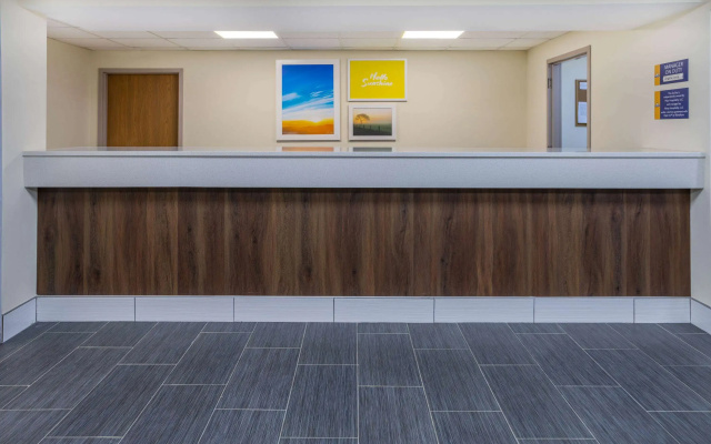 Days Inn by Wyndham Grayson