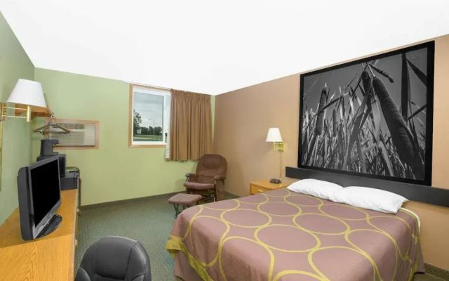 Super 8 Worthington Minnesota