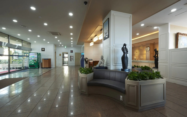 Jeju Marina Hotel