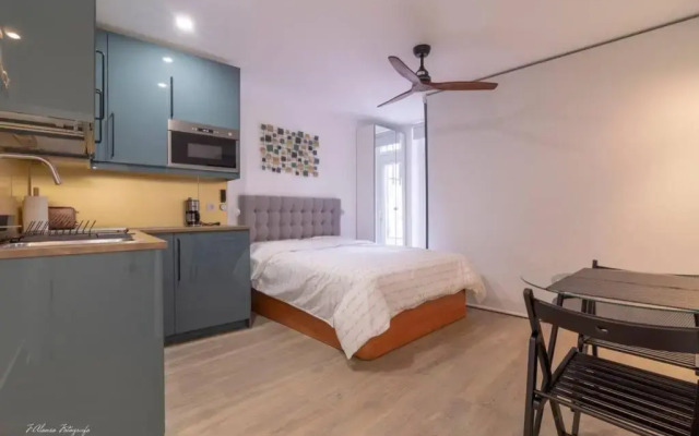 Moderno y funcional apartamento en el centro.