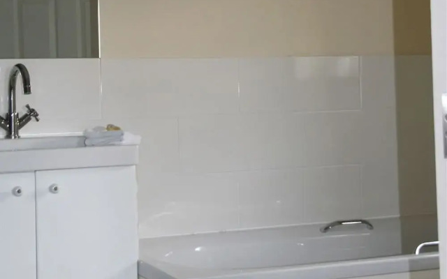 Manor House, Felpham Serviced Apartments
