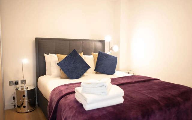 Comfy Studio with Balcony in Heart of Shoreditch