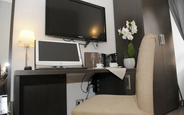 Le M Apartment