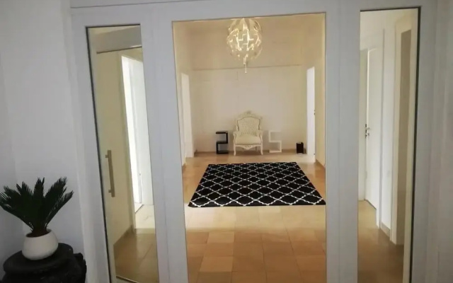 Villa Bowdy