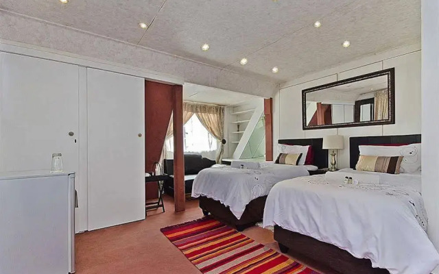 The Janana Guesthouse & Conference Venue