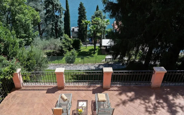 Pink Villa