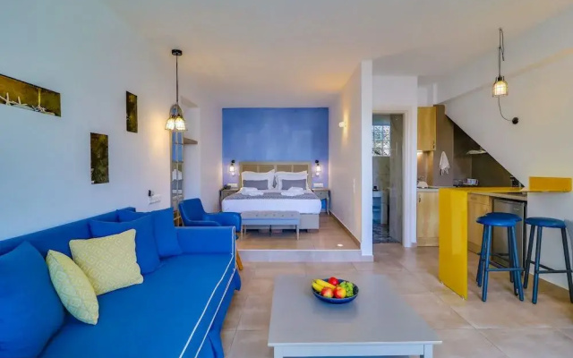 Theros Villas & Suites