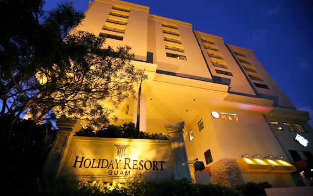 Отель Holiday Resort And Spa Тамунинг вид на фасад