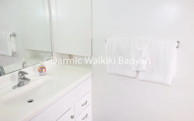 2-3107 Waikiki Banyan