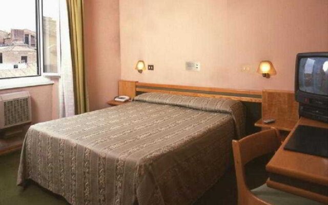 Hotel Pavia Rome Italy Zenhotels - 