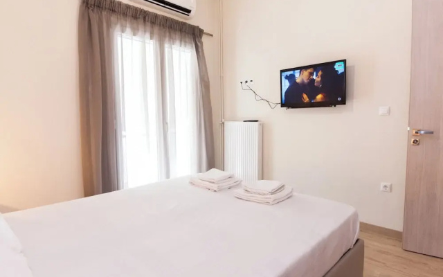 Urban Chic 2BR Experience in Galatsi