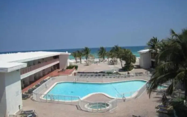 Sahara Beach Club