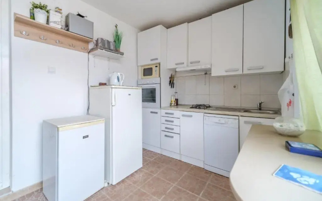 Elena Apartments