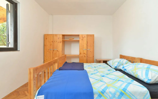 Apartment 1700