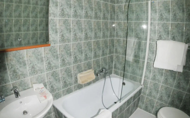 HHB Hotel