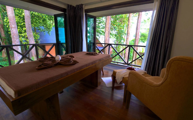 Tunamaya Beach & Spa Resort Tioman Island