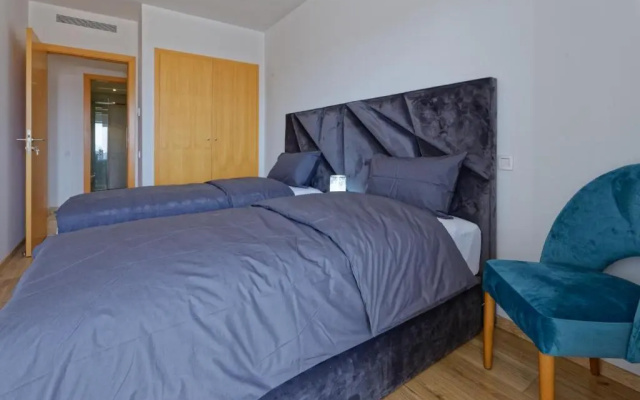 Luxury Apartment 100sqm with Pool WIFI Unlimited near Beach