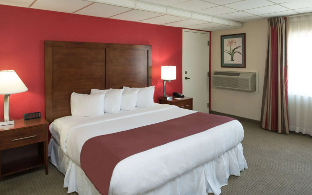 Ramada by Wyndham Downtown Spokane