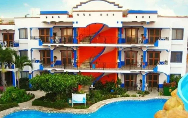 Hotel y Suites Mar y Sol