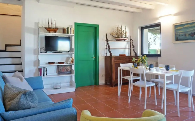 Miralunga-appartament-in-villa-e-piscina