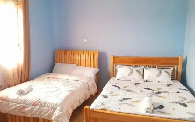 Lux Suites Hotfoot Homestays  Isiolo